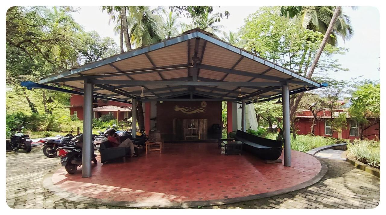 Arthigamya Spa & Resort Gokarna  Esterno foto