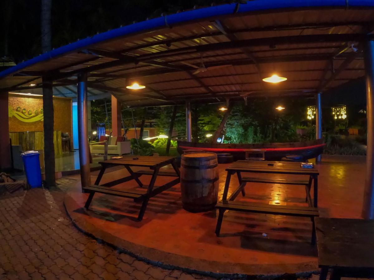 Arthigamya Spa & Resort Gokarna  Esterno foto